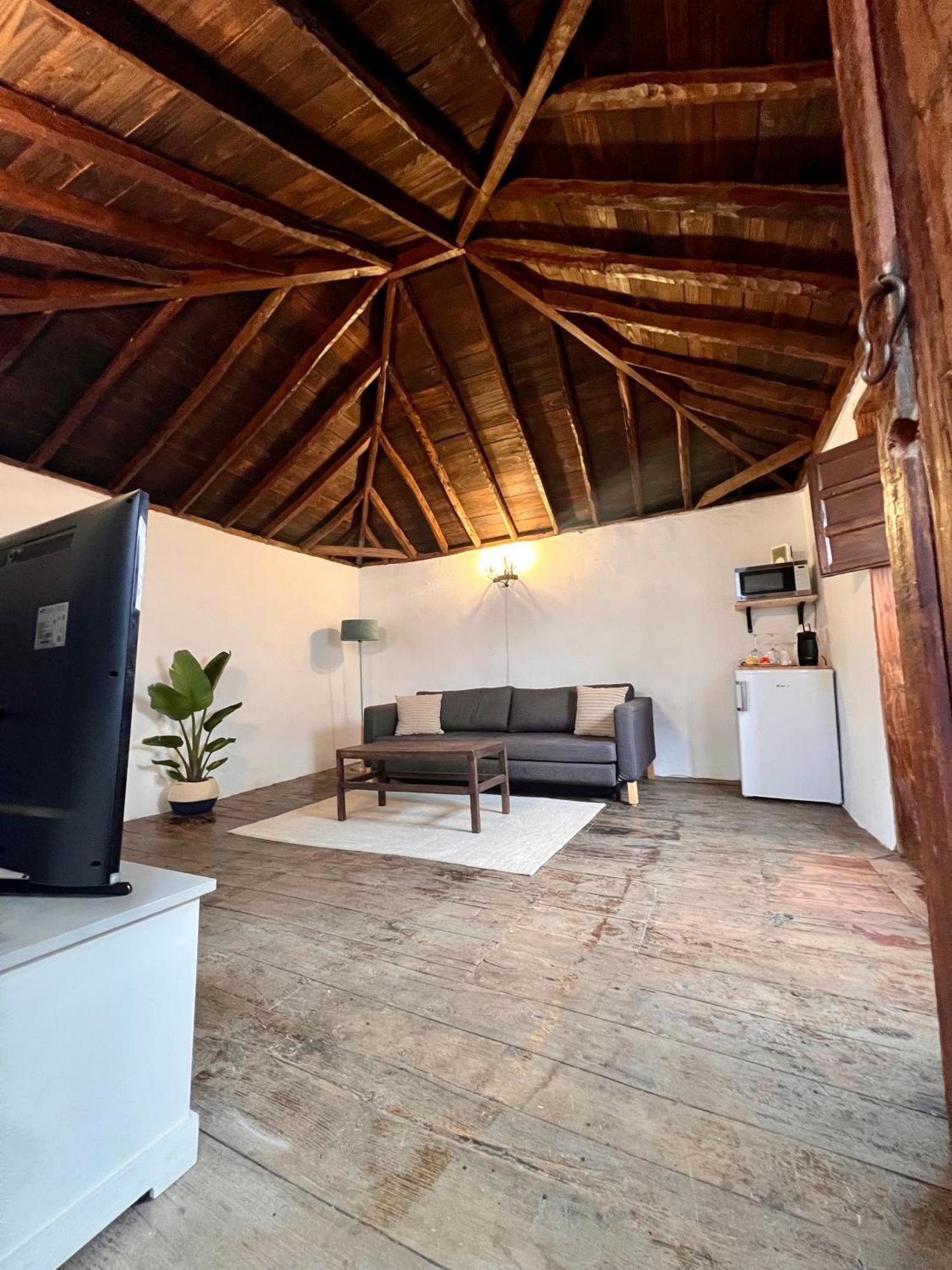Red House Villa Chio  Ngoại thất bức ảnh