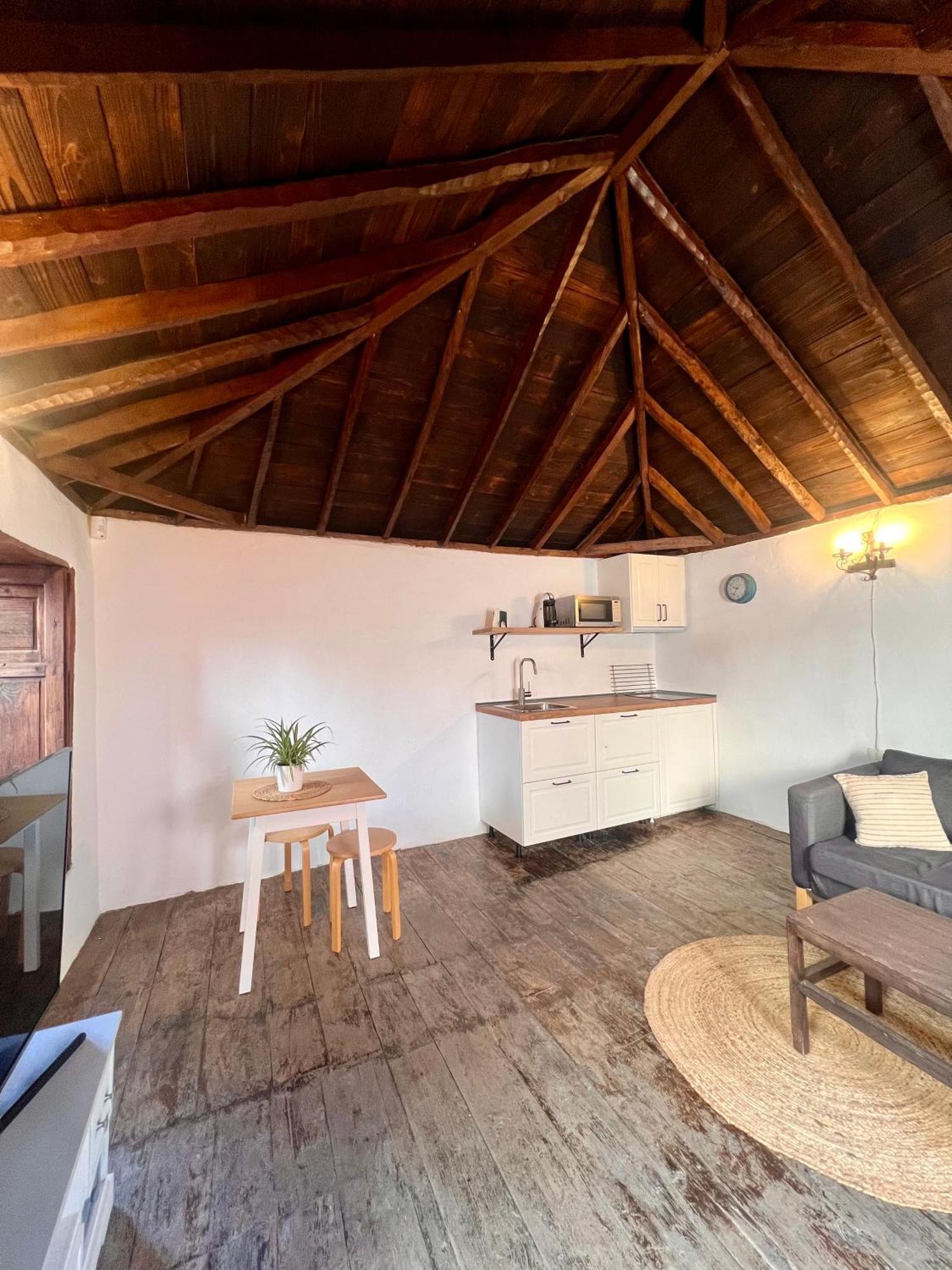 Red House Villa Chio  Ngoại thất bức ảnh